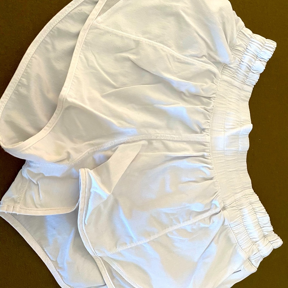 Lululemon Hottie Hot Shorts-Size 4